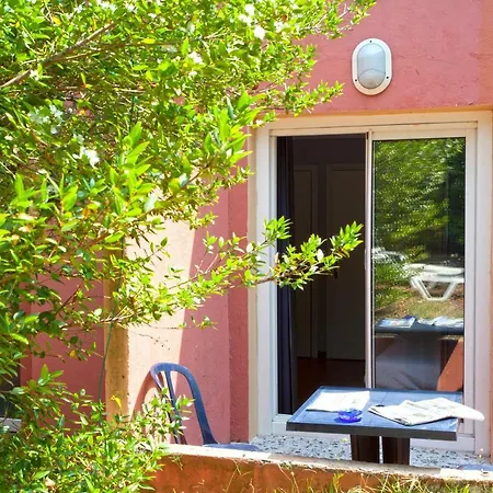 Hotel Macchia E Mare 2*
