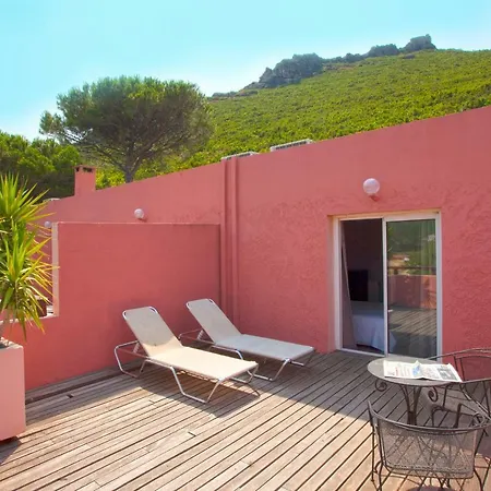 Macchia E Mare Hotel 2*
