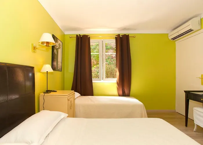 Macchia E Mare Pietracorbara