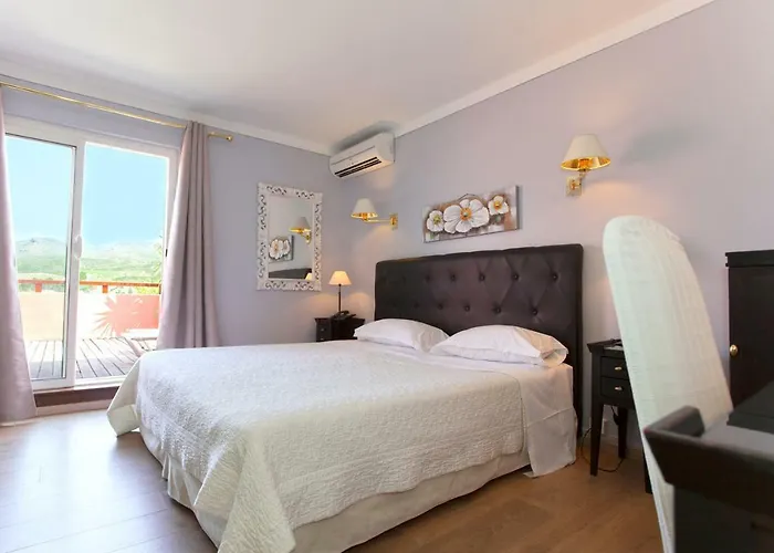 Hotel Macchia E Mare Pietracorbara